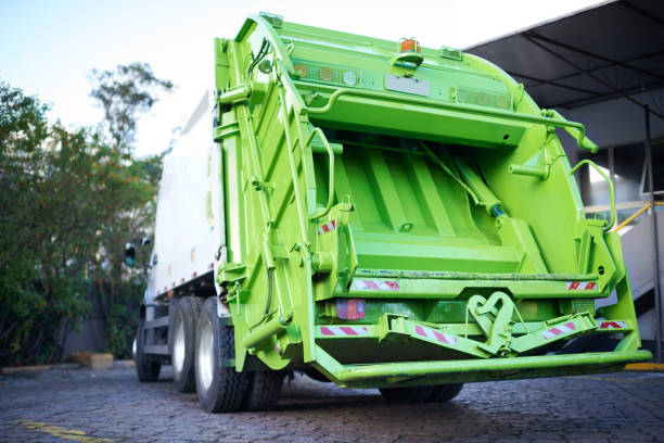 Best Garage Cleanout Services  in Roseville, MI